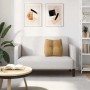 Braunes Samt-Rückenkissen (45x24x50 cm) auf hellem Sofa. Ergonomisch geformt, mit Knopf. Für Kissen & Kissenbezüge.