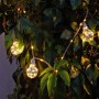 Salcar LED Solar-Lichterkette mit warmweißen Glühbirnen am Hanfseil, dekorativ im dunklen Laub für Außen.