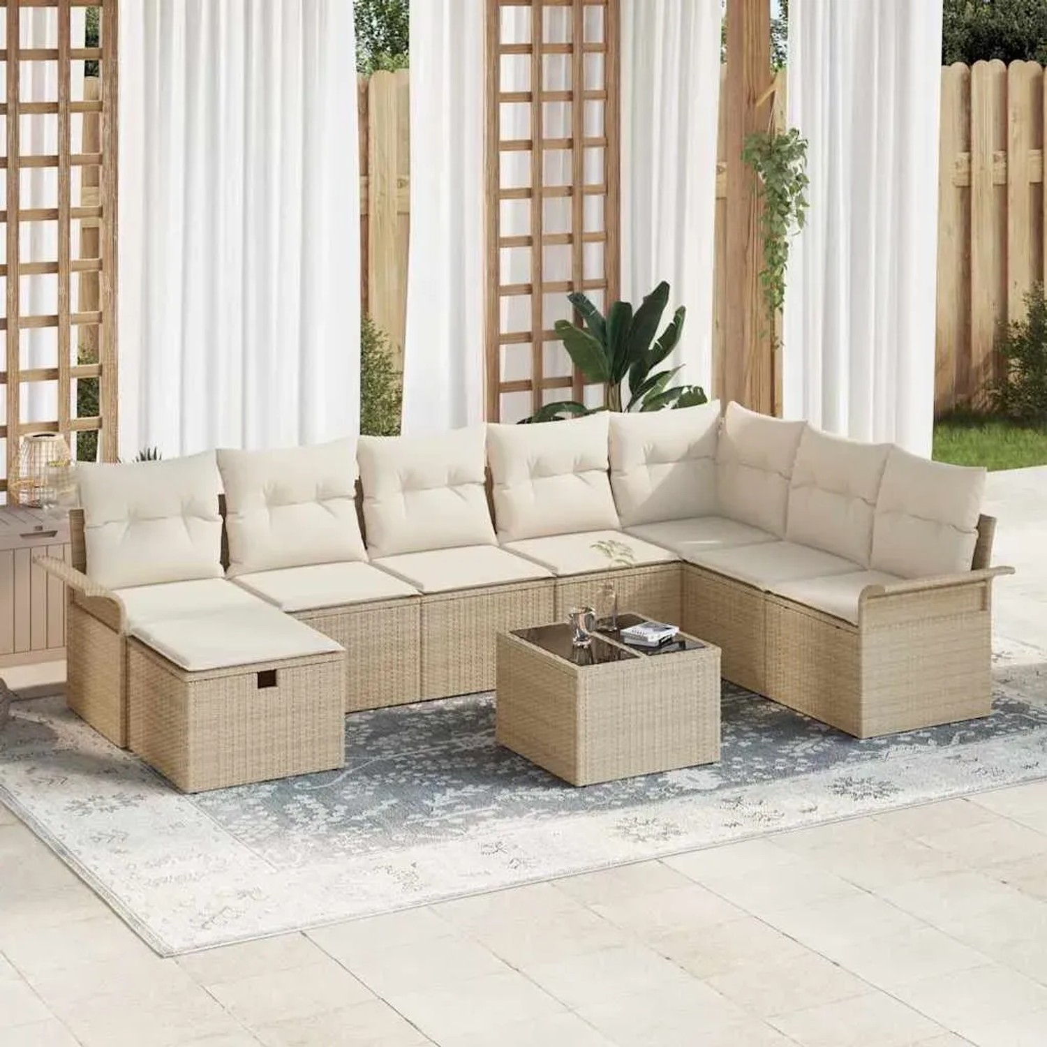 Beiges 9-teiliges vidaXL Garten-Sofa-Set aus Poly Rattan mit Kissen und Stauraum.