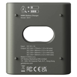 GP Akku-Ladegerät USB B441 mit 4 AA Akkus. Ladegerät Rückseite mit technischen Daten.