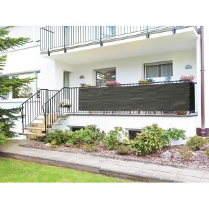 Anthrazitfarbene Balkonbespannung 90x500 cm als Sicht- und Windschutz am Balkongeländer.