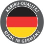 Karibu Qualitätssiegel: Made in Germany. Gartenhaus aus Holz mit deutscher Flagge.