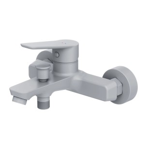 AM.PM Wannenarmatur FTA10033 Hit Aufputz, weißer Wasserhahn für Bad und Dusche.