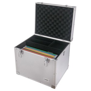 HMF Hängeregister Box, silberner Alukoffer offen, mit bunten DIN A4 Hängemappen. Für sichere Aufbewahrung & Transport.