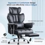 Schwarzer, ergonomischer Bürostuhl mit hoher Lehne, Fußstütze und Leder für Home Office.