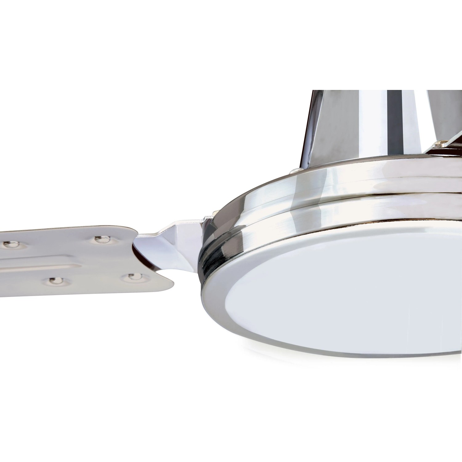 WESTINGHOUSE Deckenventilator Industrial, 122 cm, Chrom, Detailansicht eines Flügels.