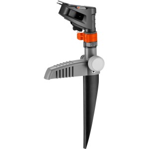 Gardena Comfort Regner zur Bewässerung großer Flächen, mit Erdspieß für sicheren Stand.