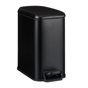 Schwarzer Relaxdays Badmülleimer aus Eisen, 5 Liter, mit Softclose-Deckel und Pedal. Moderner Treteimer für Badaccessoires.