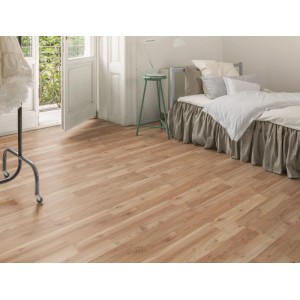 Verlegtes Kaindl Comfort Laminat 7mm Eiche Royal Elm im Schlafzimmer.