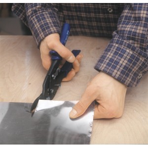 LUX Blechschere Classic 240 mm schneidet Blech. Linksschneidende Zange mit blauem Griff.