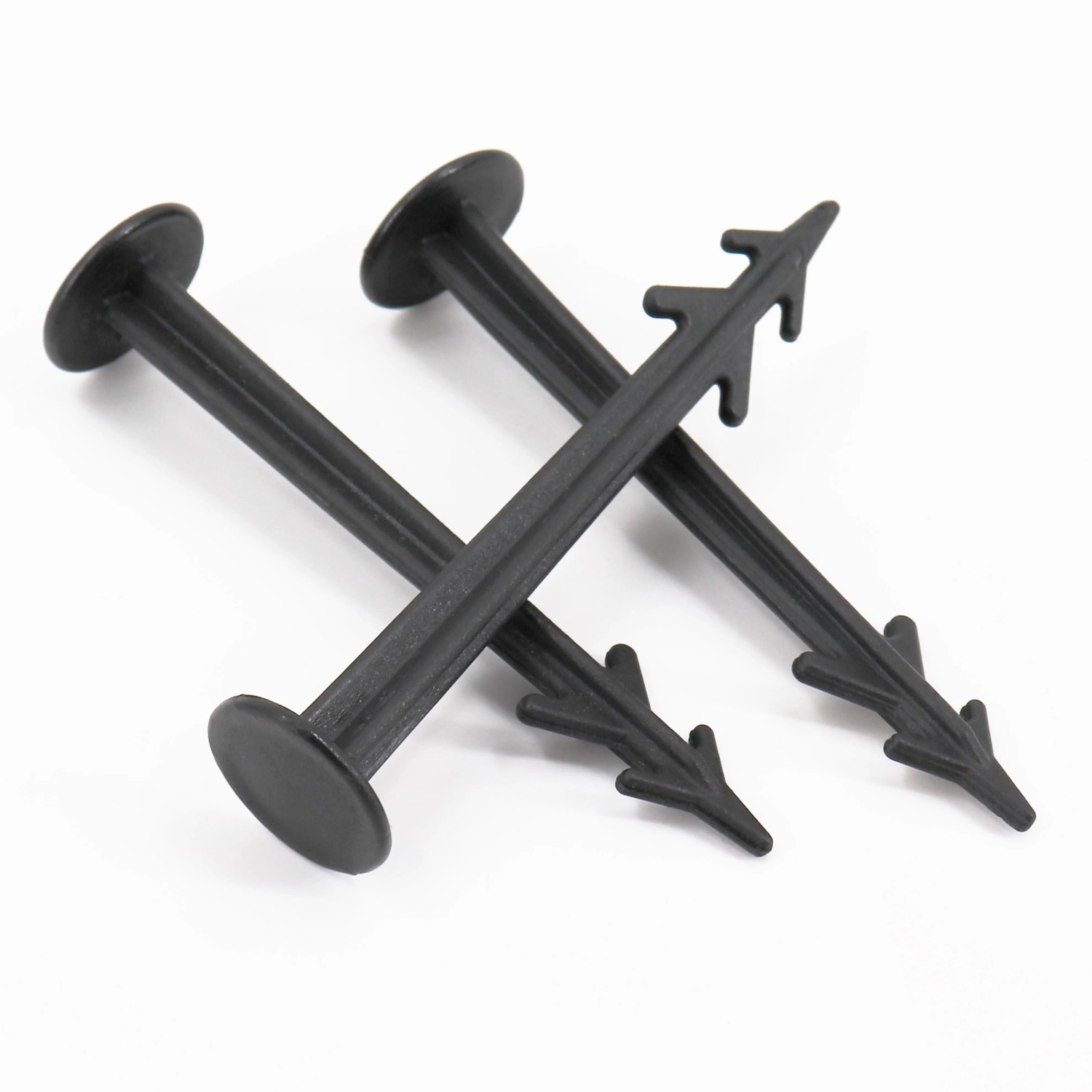 Schwarze Aquagart Netzanker/Bodenanker für Teichnetz, Laubschutznetz und Abdecknetz.