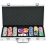 Offener silberner Aluminium Pokerkoffer mit bunten Chips, Karten, Würfeln und Dealer Button für Casino-Spiele.