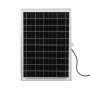 LUXULA Solarstrahler: Monokristallines Solarpanel mit silbernem Rahmen und Anschlusskabel.