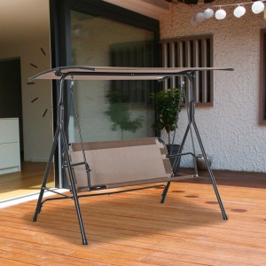 Outsunny 2-Sitzer Hollywoodschaukel, braun, mit verstellbarem Baldachin auf Holzterrasse.
