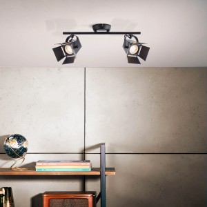 Schwarze, matte 2-flammige LED-Spotrohr Movie für die Deckenmontage.