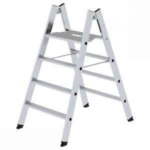 MUNK Klapptritt aus Alu mit 4 Stufen, beidseitig begehbar, für sicheren Stand.