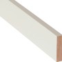 Weiß lackierte Rechteckleiste aus Holz, 10x40x900 mm, für vielseitige Anwendungen.