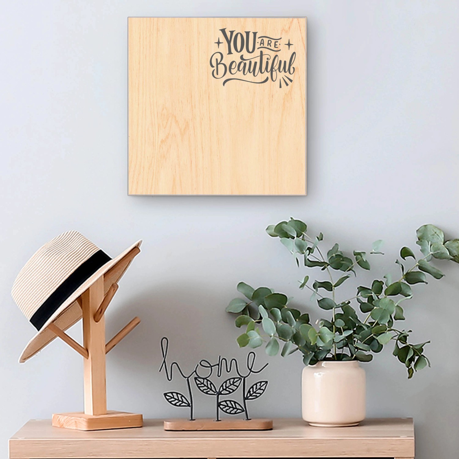 Banjado Schlüsselkasten Holz, 30x30cm, Motiv "Inspirierende Botschaft", 50 Haken, Scharnier links.