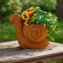 Kobolo Pflanzobjekt Schnecke SNAIL aus Metall, braun, mit Bepflanzung als Dekoration.