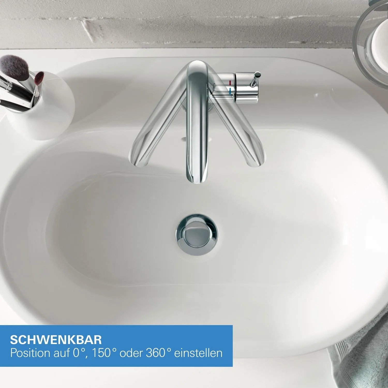 Grohe Essence XL Waschtischarmatur in Chrom auf einem weißen Waschbecken.