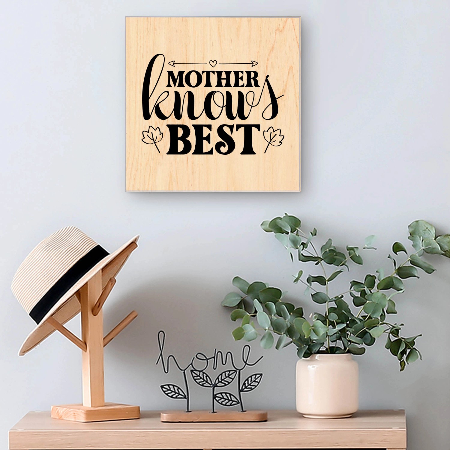 Banjado Schlüsselkasten Holz 'Mutter Weisheit' 30x30cm, schwarzer Metallkorpus mit 50 Haken, Scharnier rechts.