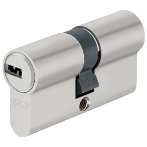 Abus Profilzylinder D6X, 45/60 mm, Edelstahl-Optik, Nahaufnahme.