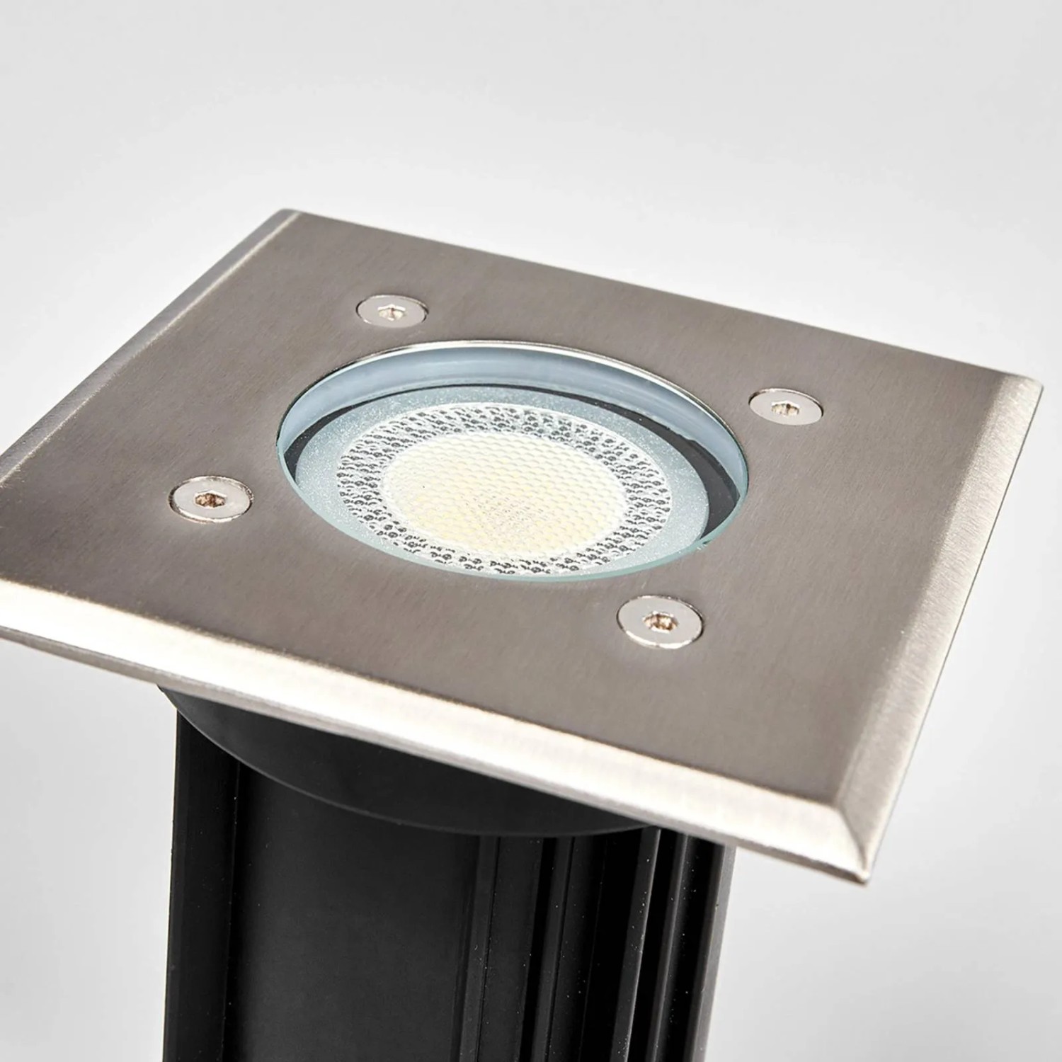 Lindby Insa Bodeneinbaustrahler, Edelstahl, Alu, IP67, für Garten & Terrasse.