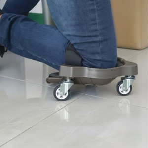 Relaxdays Knieschoner auf Rollen Kunststoff Schwarz Belastbar 50 kg 29,5 cm x 22 cm x 9 cm 1,4 kg