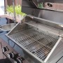 Buschbeck Outdoorküche Cambridge mit Grill, Spüle und Kühlschrank. Moderne Stahlküche für den Garten.