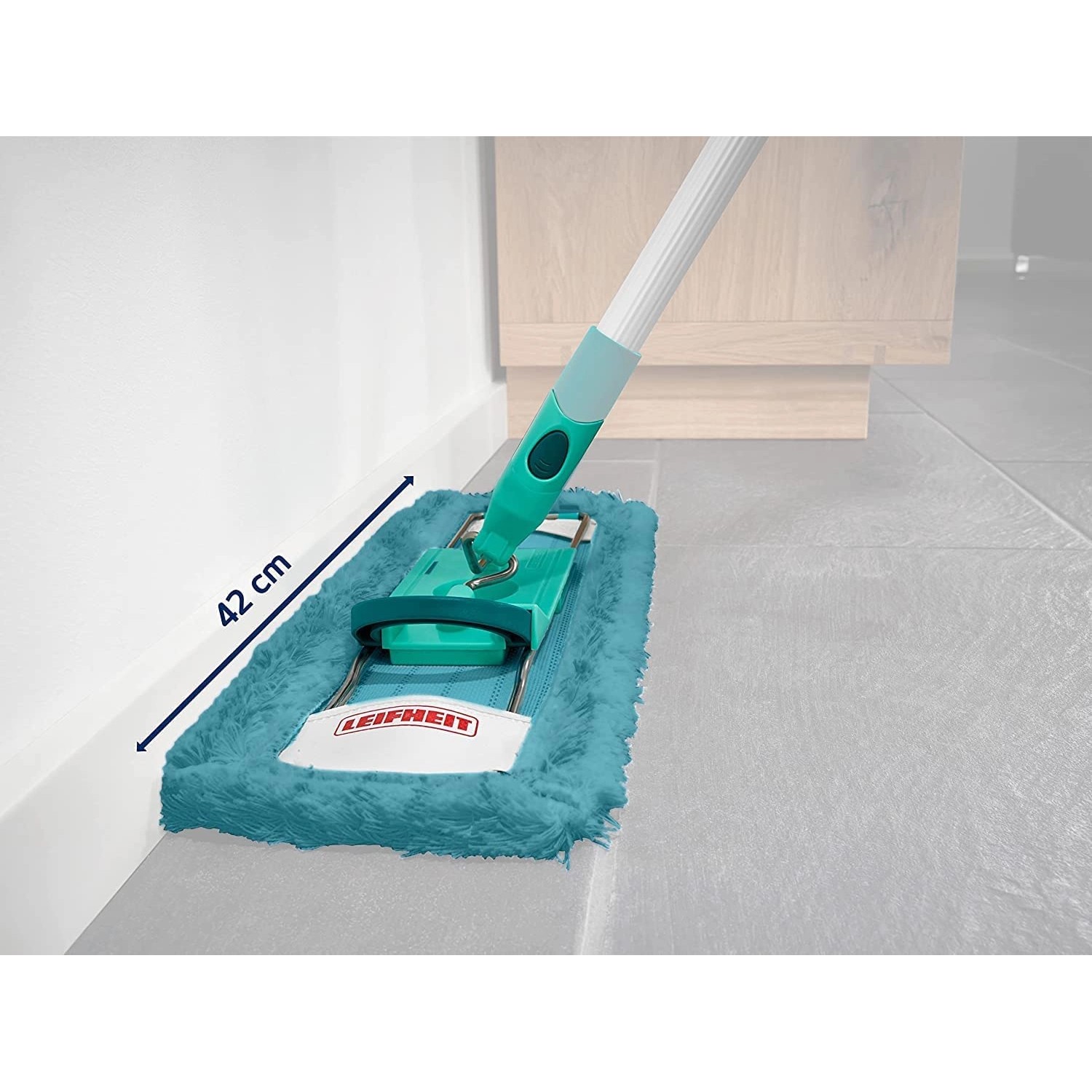 Leifheit Wischbezug Profi XL 2er Set, 42cm, für die trockene Reinigung glatter Böden.