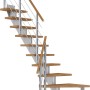 Dolle Mittelholmtreppe Frankfurt, Eiche perlgrau, 1/4 gewendelt, mit Geländer.