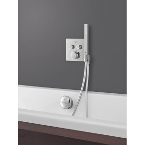 Grohe Grohtherm SmartControl Thermostat mit Absperrventilen und Brausehalter in Chrom.
