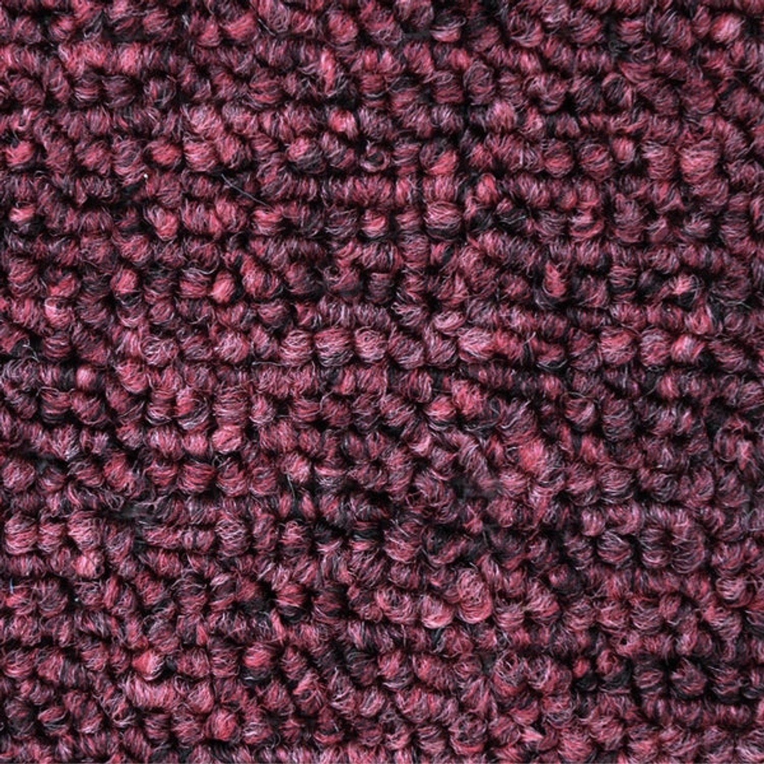 Detailaufnahme: Weinroter Karat Teppichläufer London mit Schlingenflor.