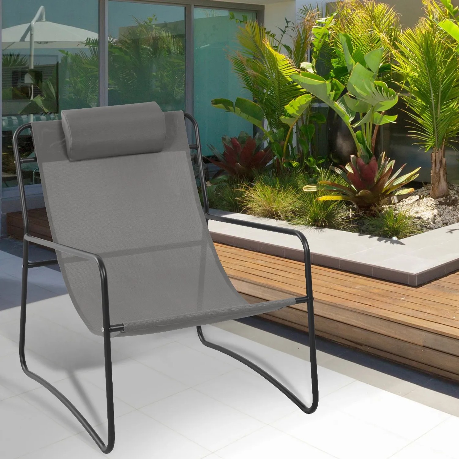 2er Set Svita Sveio Relaxsessel, dunkelgraue Gartenstühle mit Kissen und Stahlrahmen.