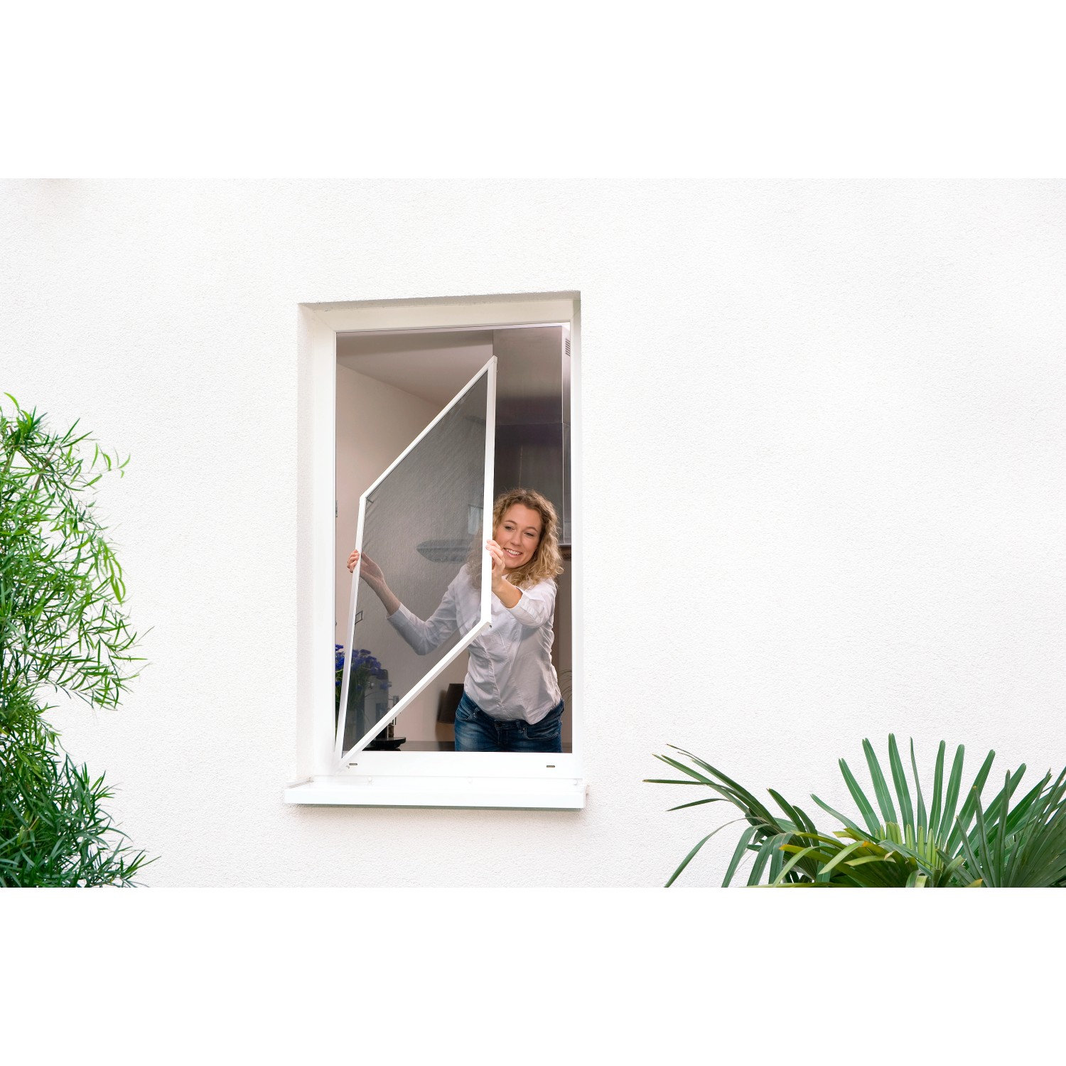 Tesa Fliegengitter Alu Rahmen Comfort Fenster Weiß 120 cm x 100 cm kaufen  bei OBI