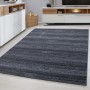 Grauer Ayyildiz Kurzflorteppich Plus 8000 (80x300 cm) im Wohnraum.