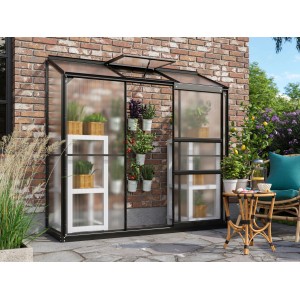 Vitavia Anlehngewächshaus Ida 1300, schwarzer Rahmen, 1,3 m², mit Pflanzen und Regalen.