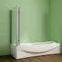 Badewannenaufsatz mit Faltwand und fester Seitenscheibe aus Klarglas auf einer Badewanne.