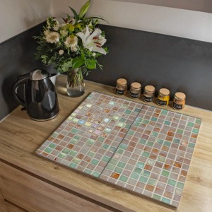 Banjado 2-teilige Herdabdeckplatte aus Glas mit Fliesen-Motiv (je 30x52cm).