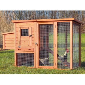 Trixie Hühnerstall aus Kiefernholz mit Freilaufgehege und Legebox für artgerechte Haltung im Garten.