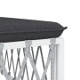 Detailansicht: Weißes Gartenmöbel-Set mit grauem Kissen. Lounge-Set für Garten und Terrasse.
