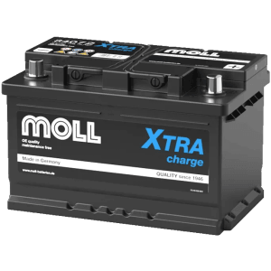 Schwarze MOLL Xtra Charge Starterbatterie 12V 72Ah mit silbernen Polen für Autoelektrik, Made in Germany.