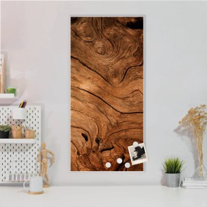 Weiße Magnettafel 37x78cm mit Holz-Motiv, inklusive Magnete. Dekorative Wanddekoration für Büro und Zuhause.