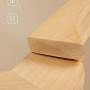 Detailaufnahme: Songmics Kleiderbügel aus Holz, 10er Set, naturbelassen.