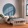 Schlafzimmer mit Wand in Marineblau (CREATE! by OBI Lieblingsfarbe Fiete).