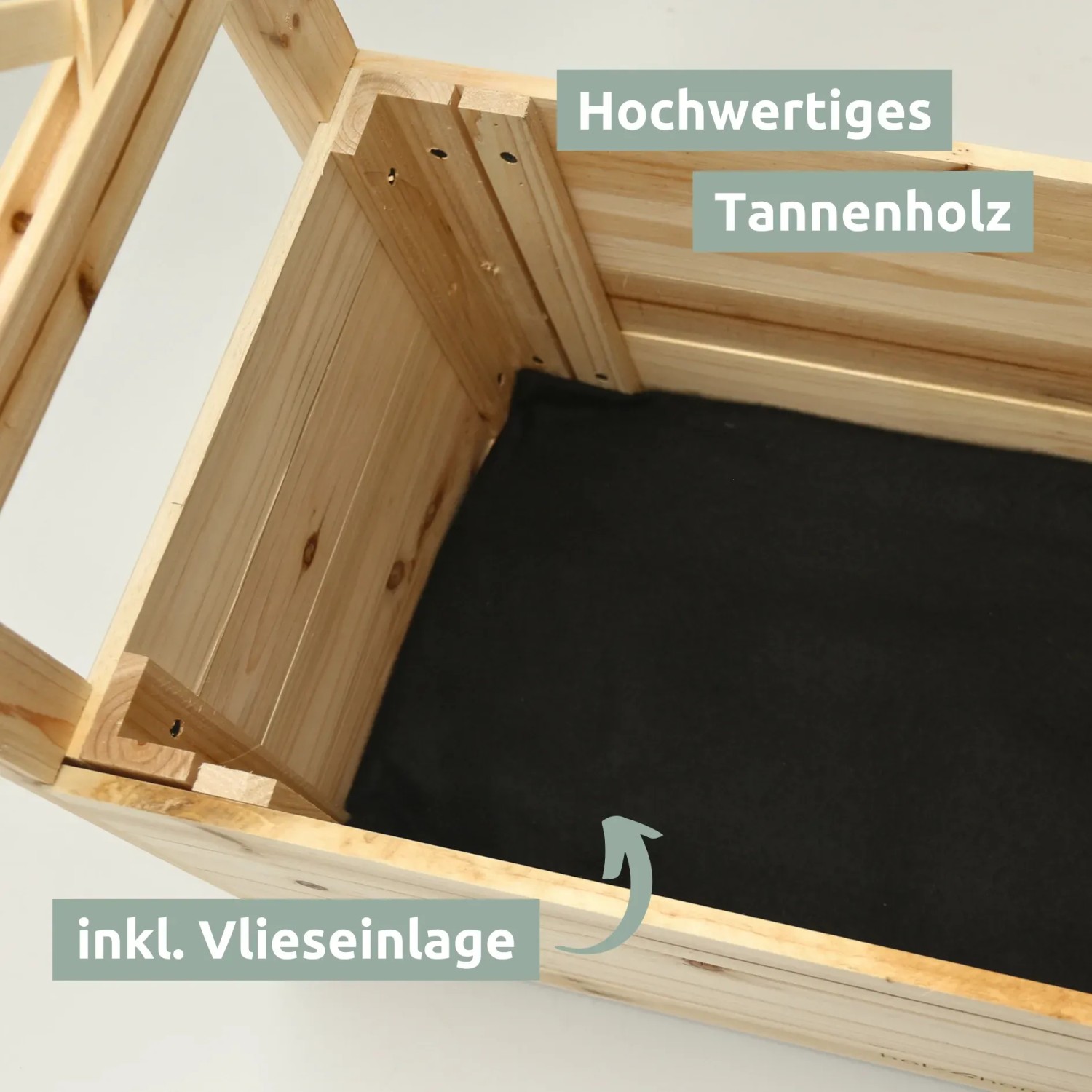 Detailansicht: Holz4home Pflanzkasten aus Tannenholz mit Vlieseinlage.