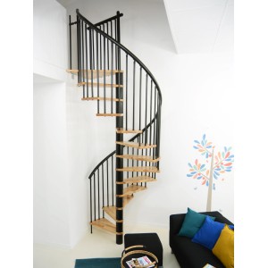 Schwarze Minka Spindeltreppe Spiral Effect aus Buche, Durchmesser 120 cm, im Wohnraum.