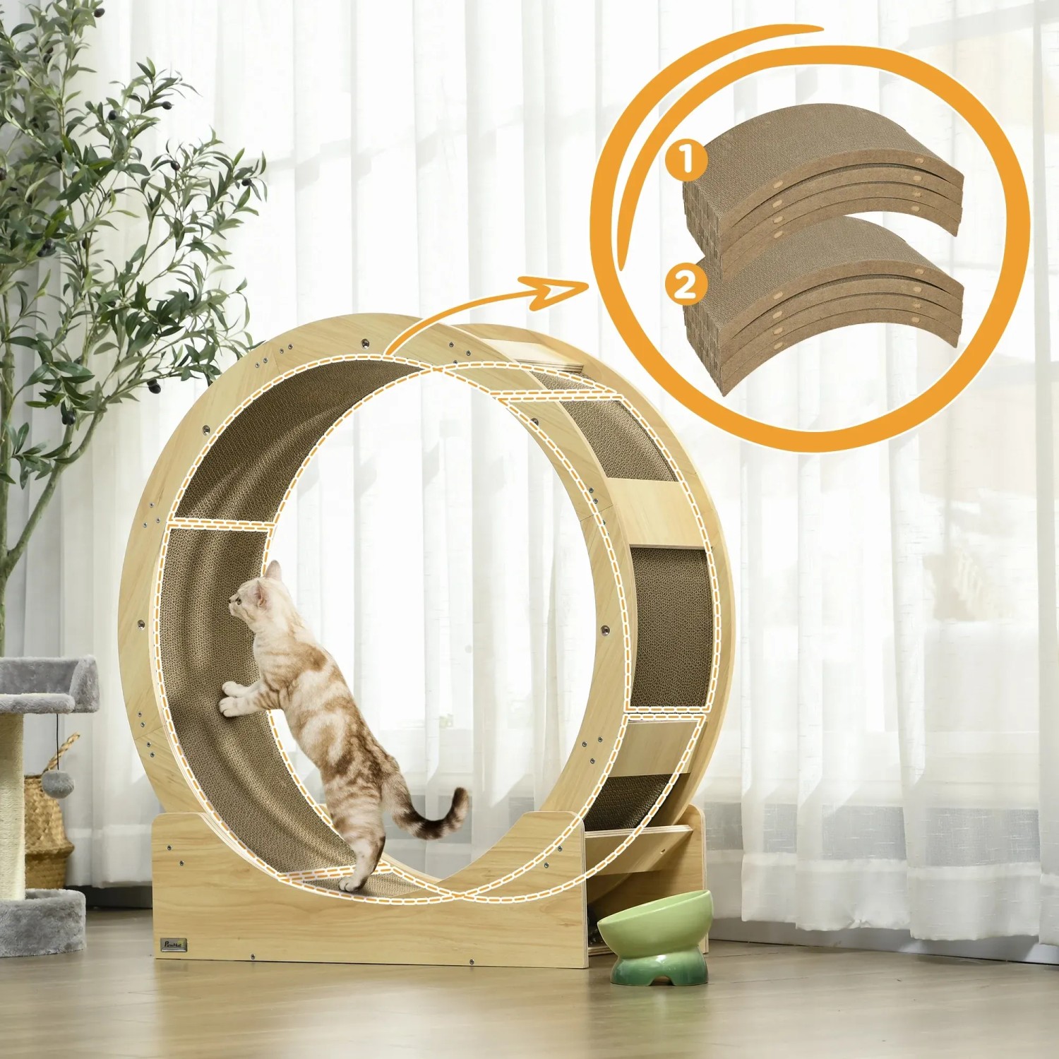 PawHut Kratzbrett 8er Set im Einsatz: Katze im Laufrad mit Kratzpappe. Recycelbar und ideal für Katzen.