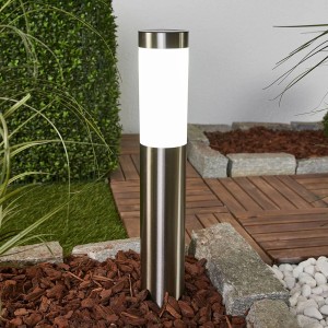 Moderne Lindby LED Solarleuchte Aleeza aus Edelstahl, 60,5 cm hoch, für Garten und Terrasse.