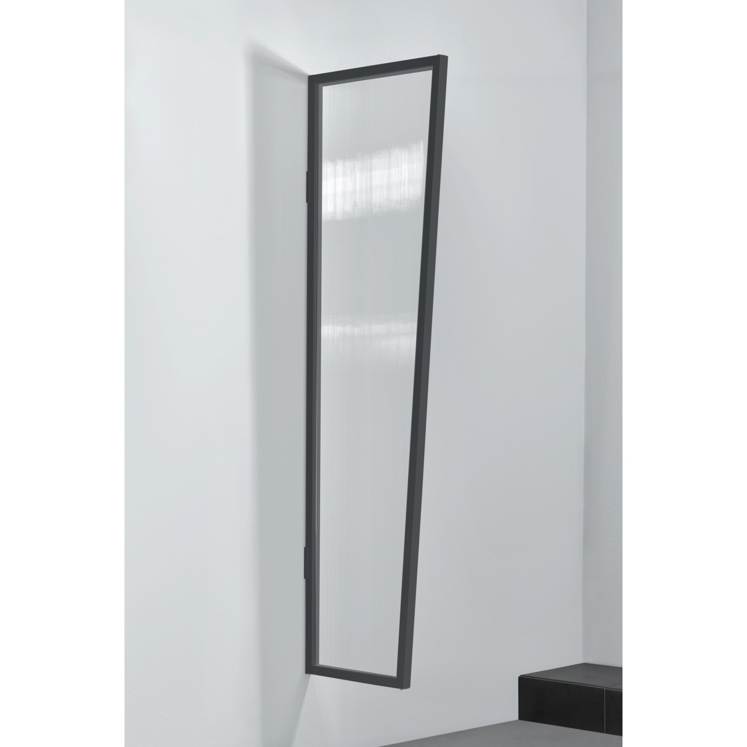 Gutta Seitenblende für Vordach B1, Polycarbonat klar, Rahmen anthrazit, 200x60x45 cm.